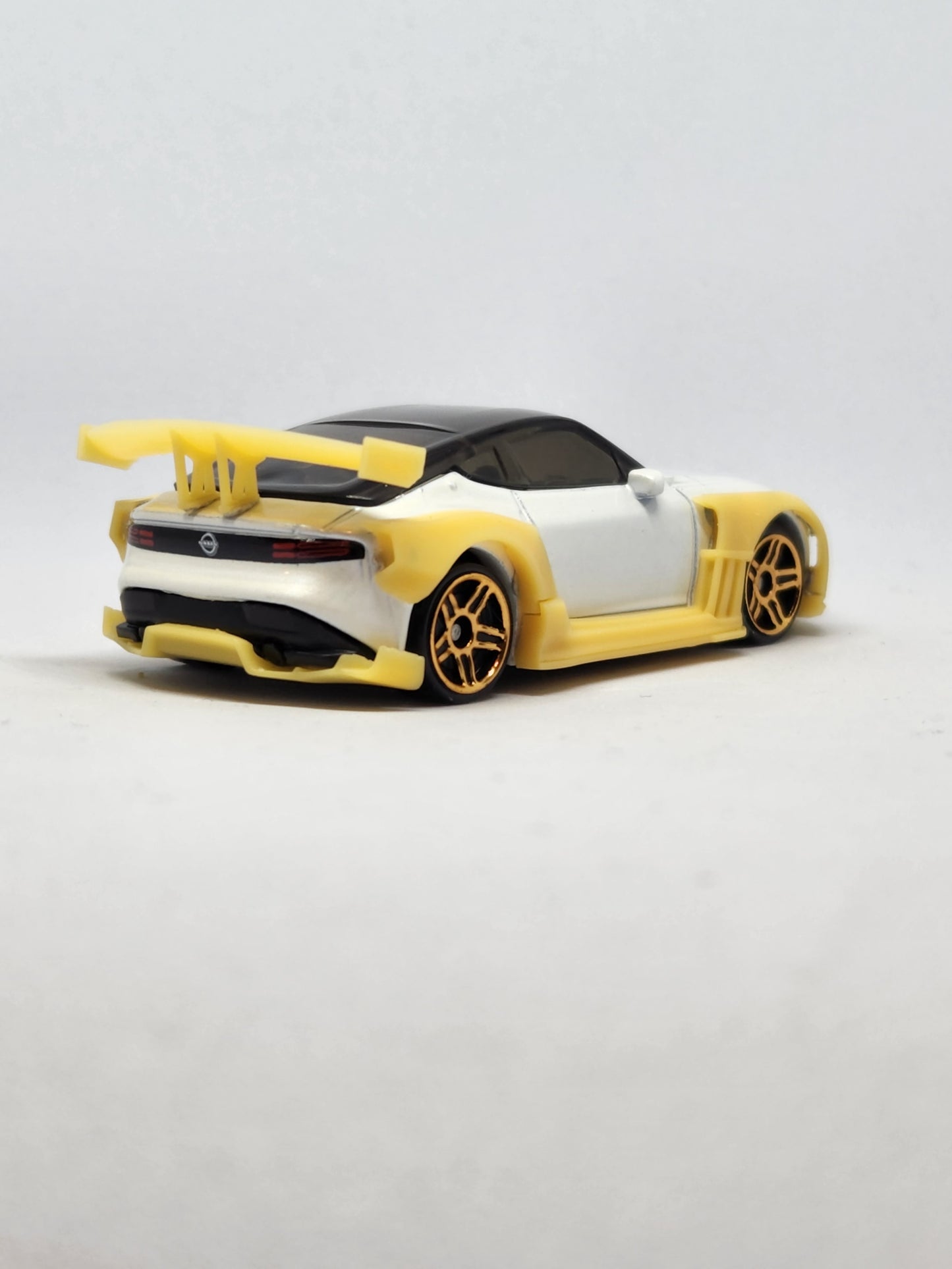Nissan Z proto (400Z) Body Kit